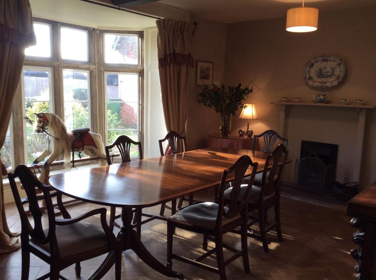 Castle Farm House B&B Корби Екстериор снимка